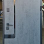 Вхідні вуличні двері Magda 529.1   Т-2.24 бетон темно сірий